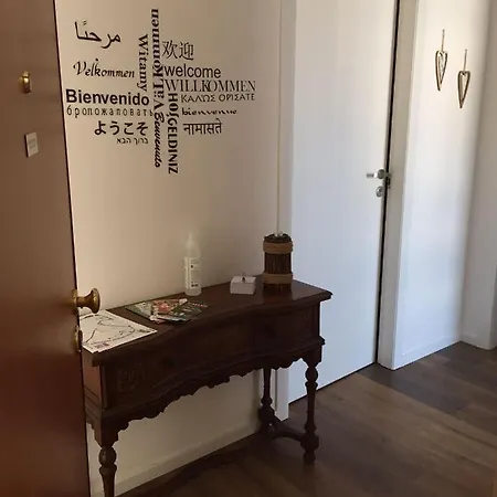 Roselyn Apartment ヴェローナ